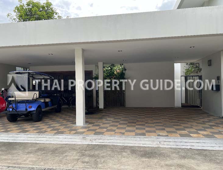 House with Shared Pool in Nichada Thani 